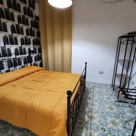 Il Corno Di Pulcinella Feriehus Napoli